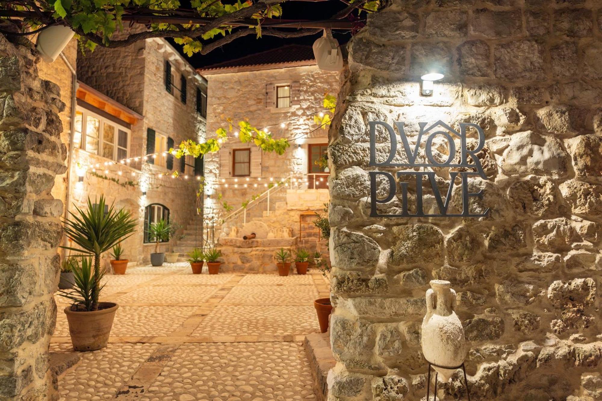 Villa Dvor Pitve Jelsa  Esterno foto